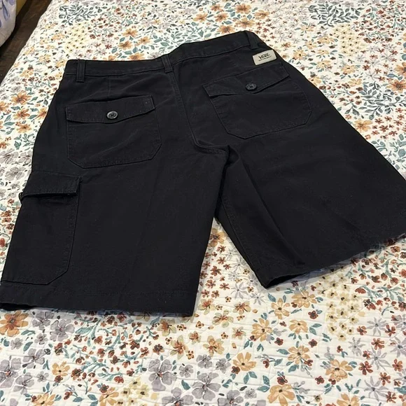 NWOT Vans Off The Wall cargo shorts - Picture 4 of 8